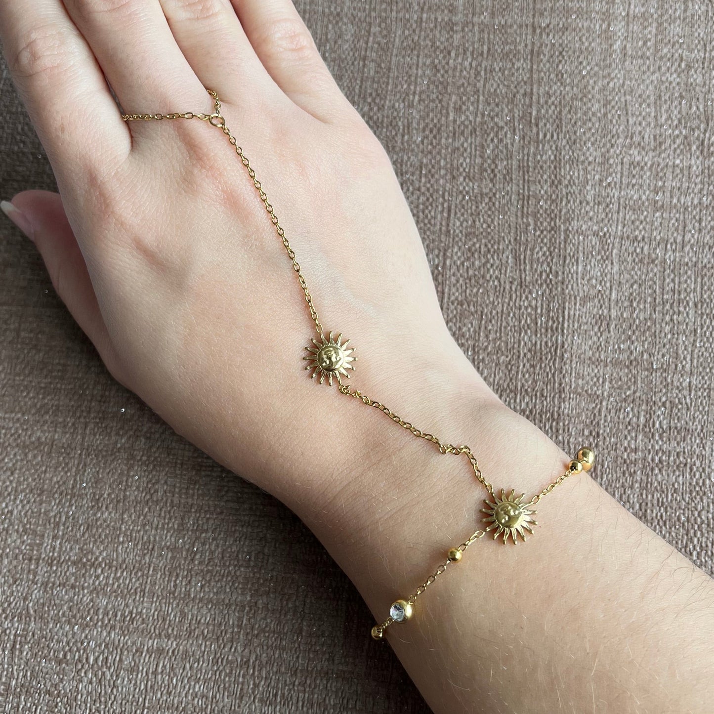 Chaîne de main Lucie