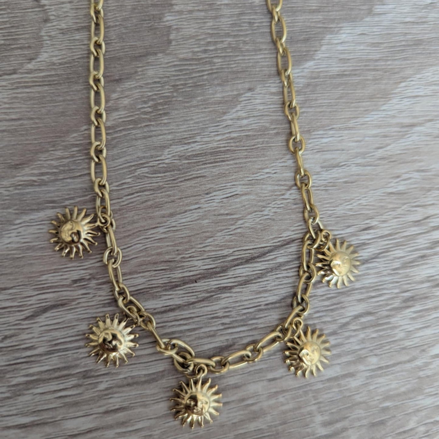 Collier multi soleil doré