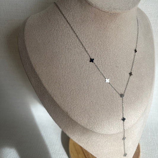 Collier Clover