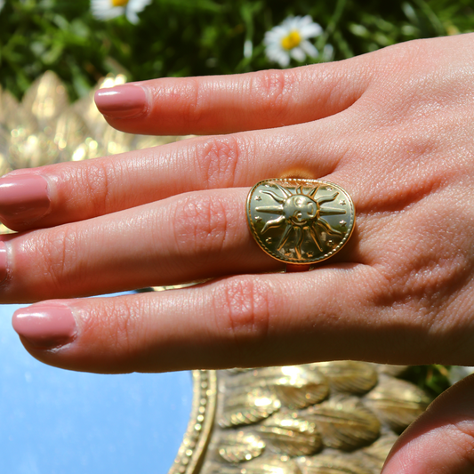 Bague soleil martelé dorée